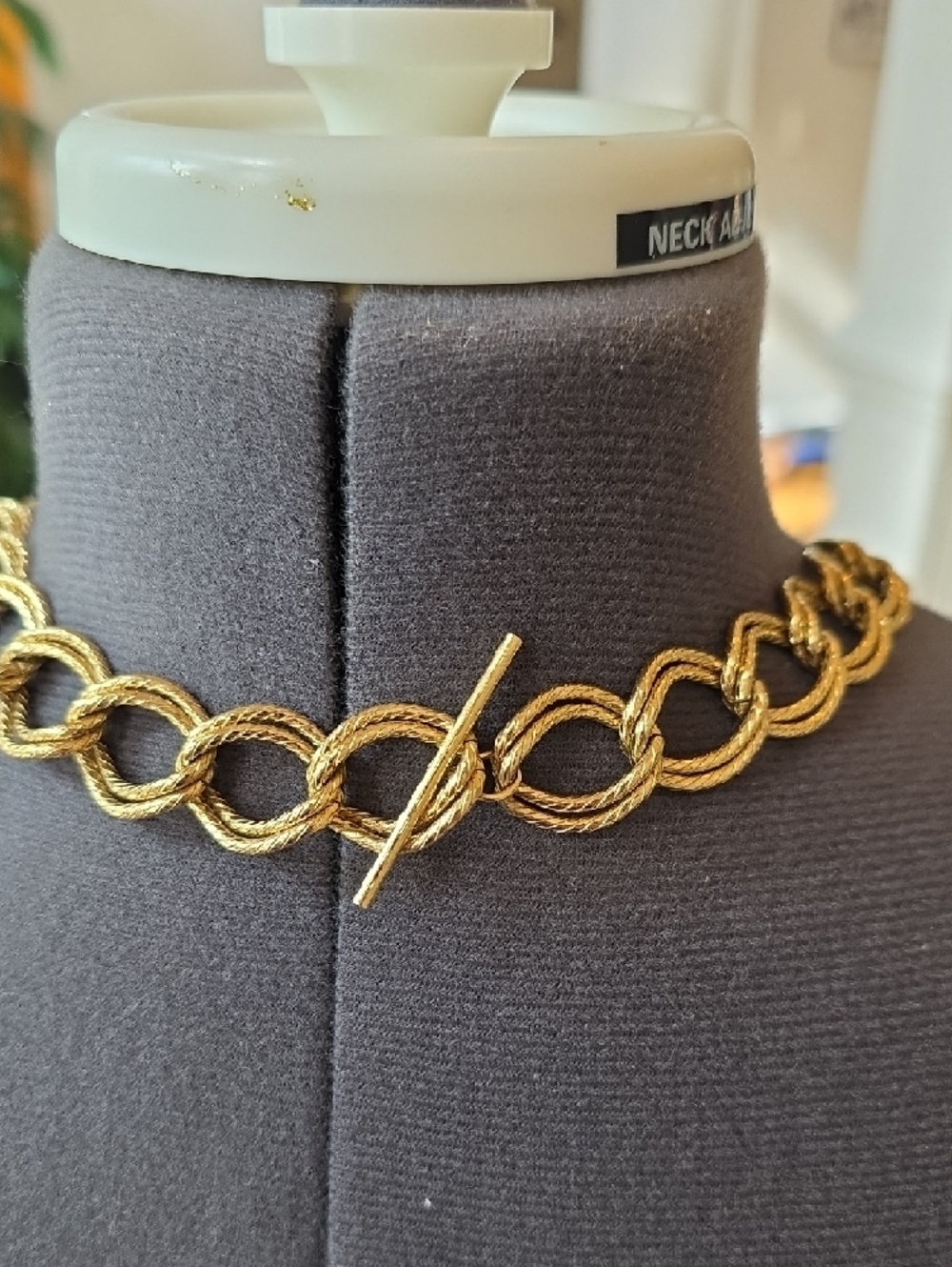 Vintage Gold Tone Double Link Long Necklace - Picture 3 of 4